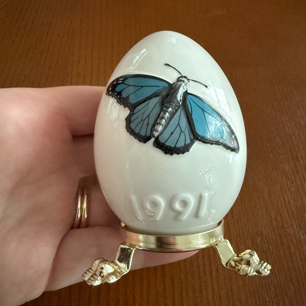 Goebel 1991 Egg 14th Easter 3" Butterfly Porcelain